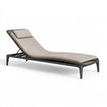Lettino prendisole 200 x 70 cm in metallo nero e intreccio sintetico beige - schienale reclinabile da esterno